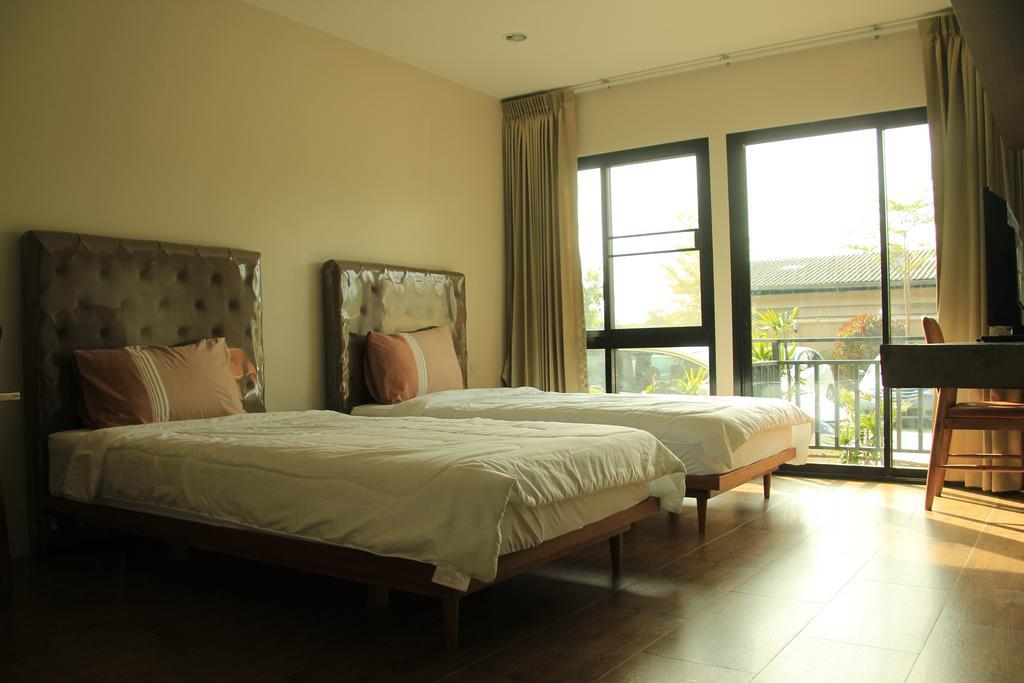The Residence Thepkanjana Ban Khlong Krathum Baen Exteriör bild