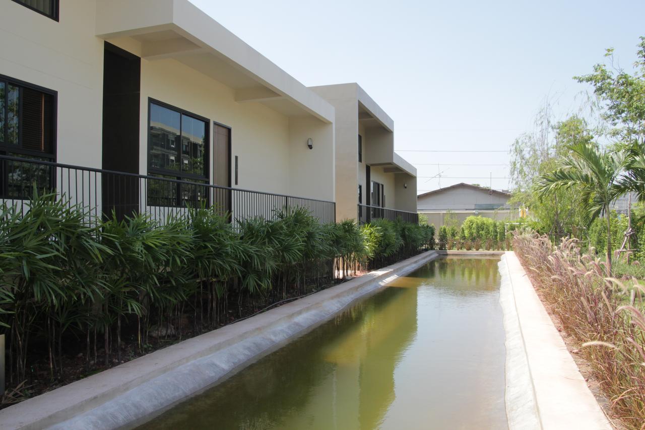 The Residence Thepkanjana Ban Khlong Krathum Baen Exteriör bild