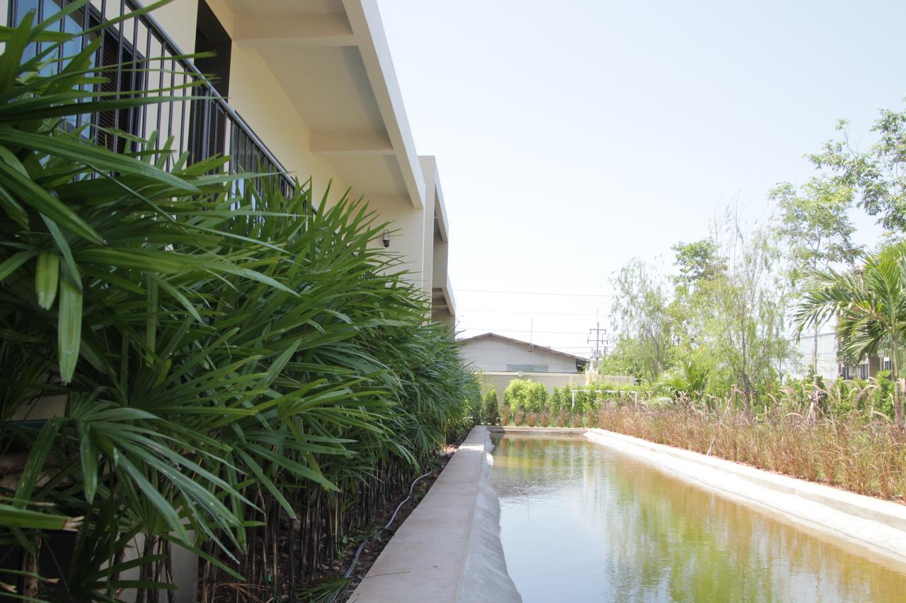 The Residence Thepkanjana Ban Khlong Krathum Baen Exteriör bild