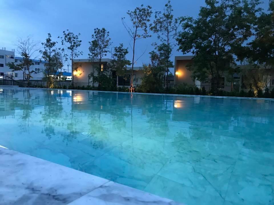 The Residence Thepkanjana Ban Khlong Krathum Baen Exteriör bild